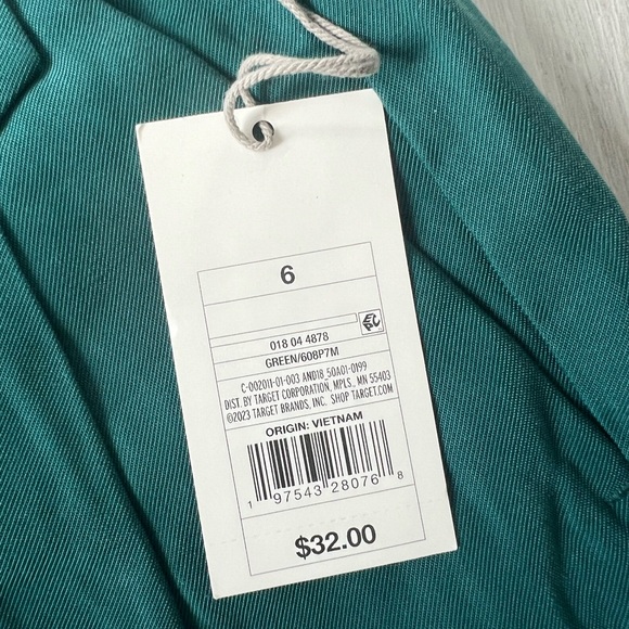 NWT Teal pleated trousers with button closure and front pleats, size 6. - Picture 3 of 7